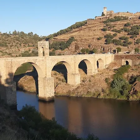 Rurales Arco De Trajano * Alcántara