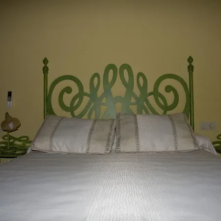 Apartamento Rurales Arco De Trajano *
