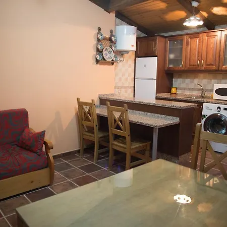 Rurales Arco De Trajano Apartmán *