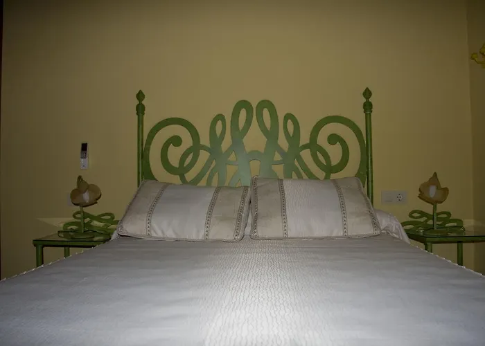 Apartamento Rurales Arco De Trajano *